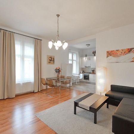 Exclusive Apartment On Zborovska Prague Ngoại thất bức ảnh