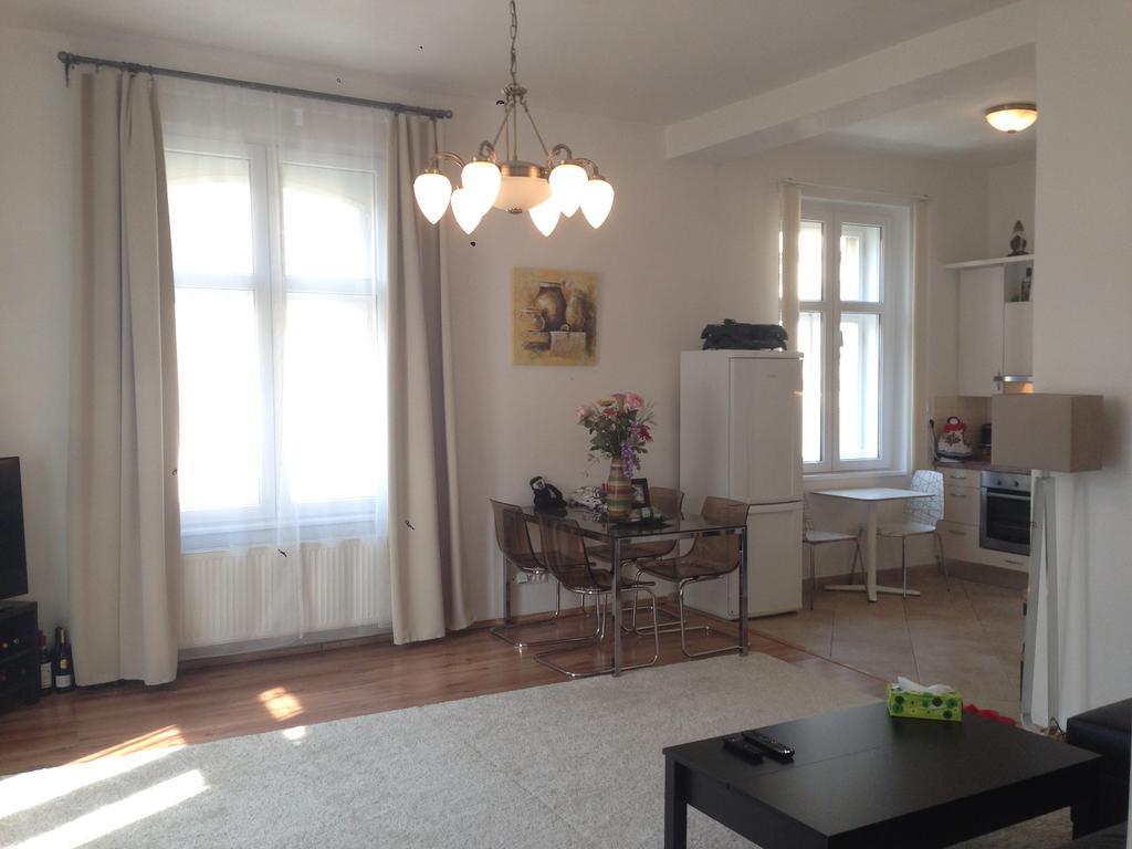 Exclusive Apartment On Zborovska Prague Ngoại thất bức ảnh